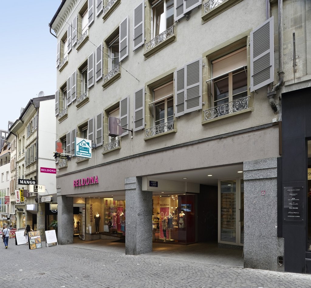 166m² shop, photo 2 sur 5