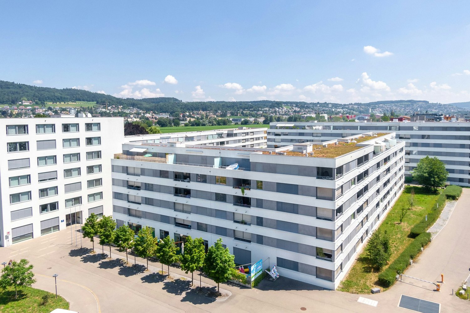 1704m² office, photo 1 sur 10