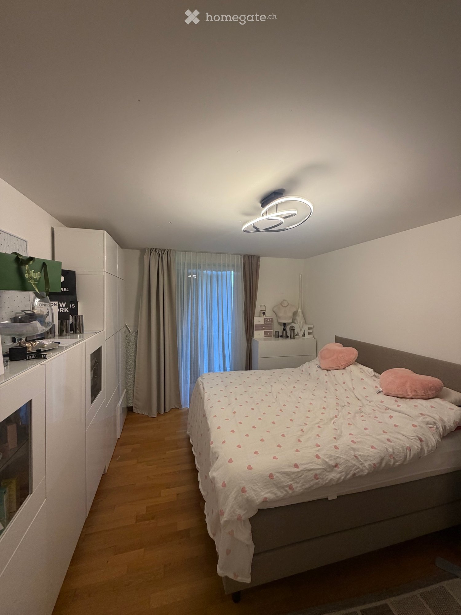 chambre individuelle d'une pièce, photo 2 sur 3