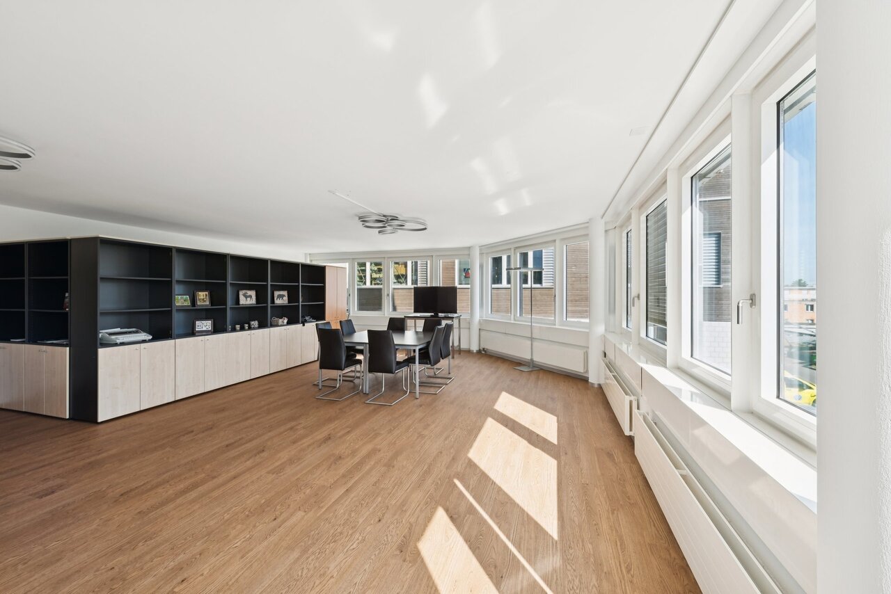 Bureau de 298m²