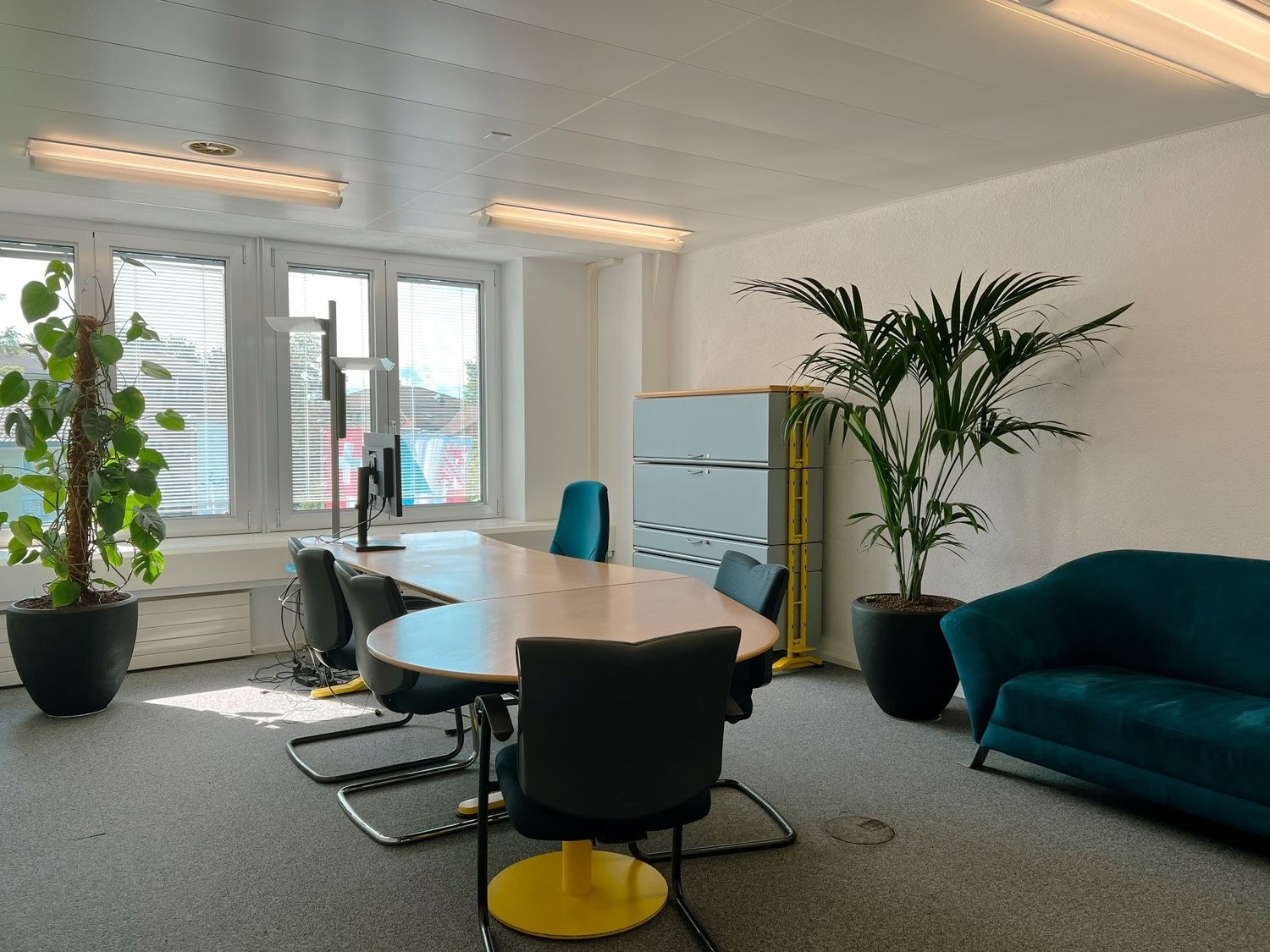 644m² commercial, photo 3 sur 7