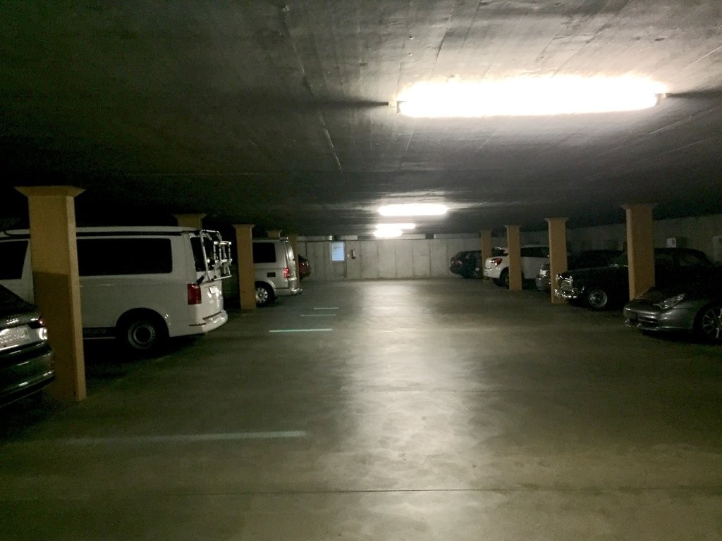 Place de parc souterrain, photo 2 sur 2