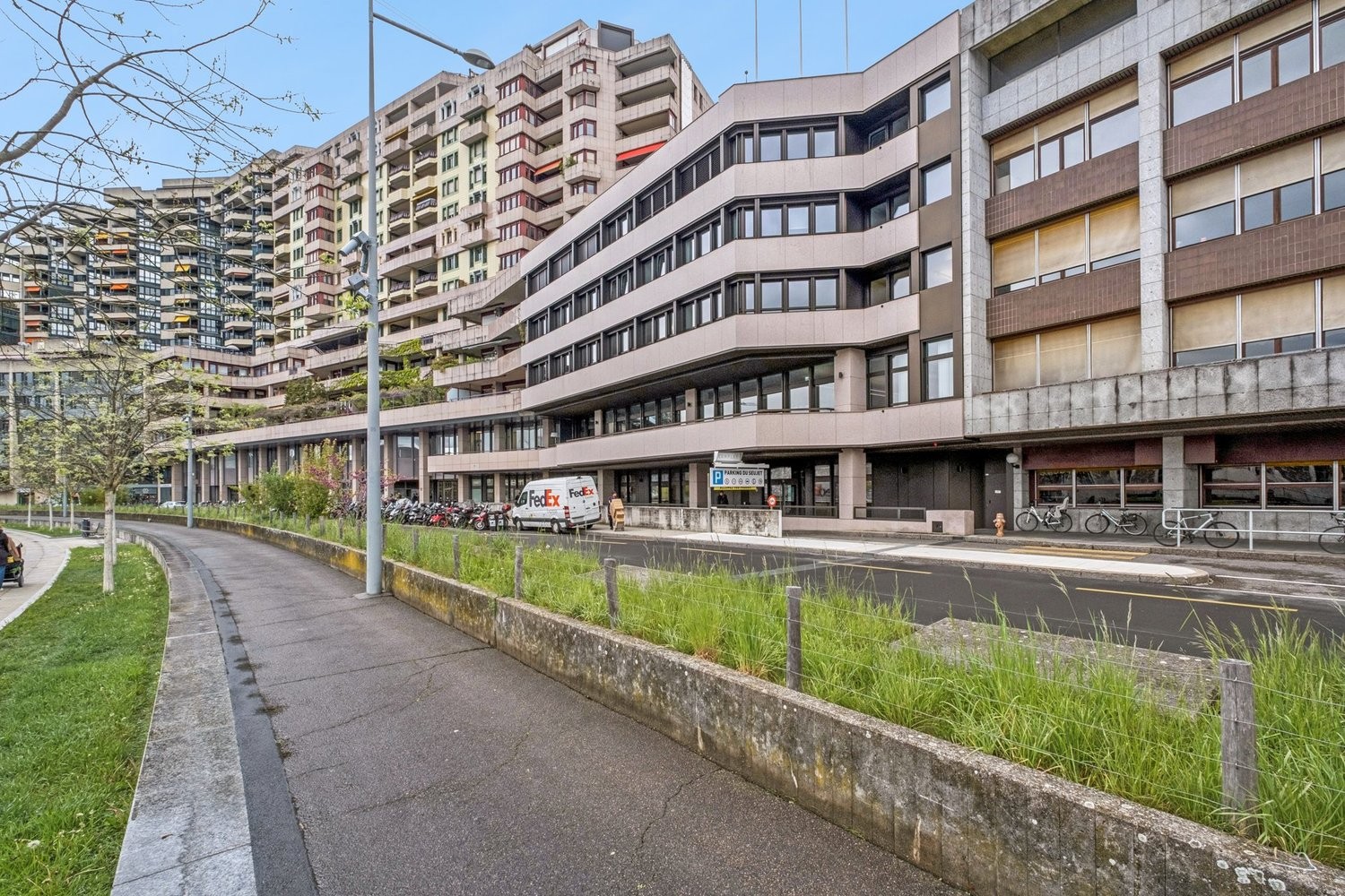 324m² office, photo 1 sur 10