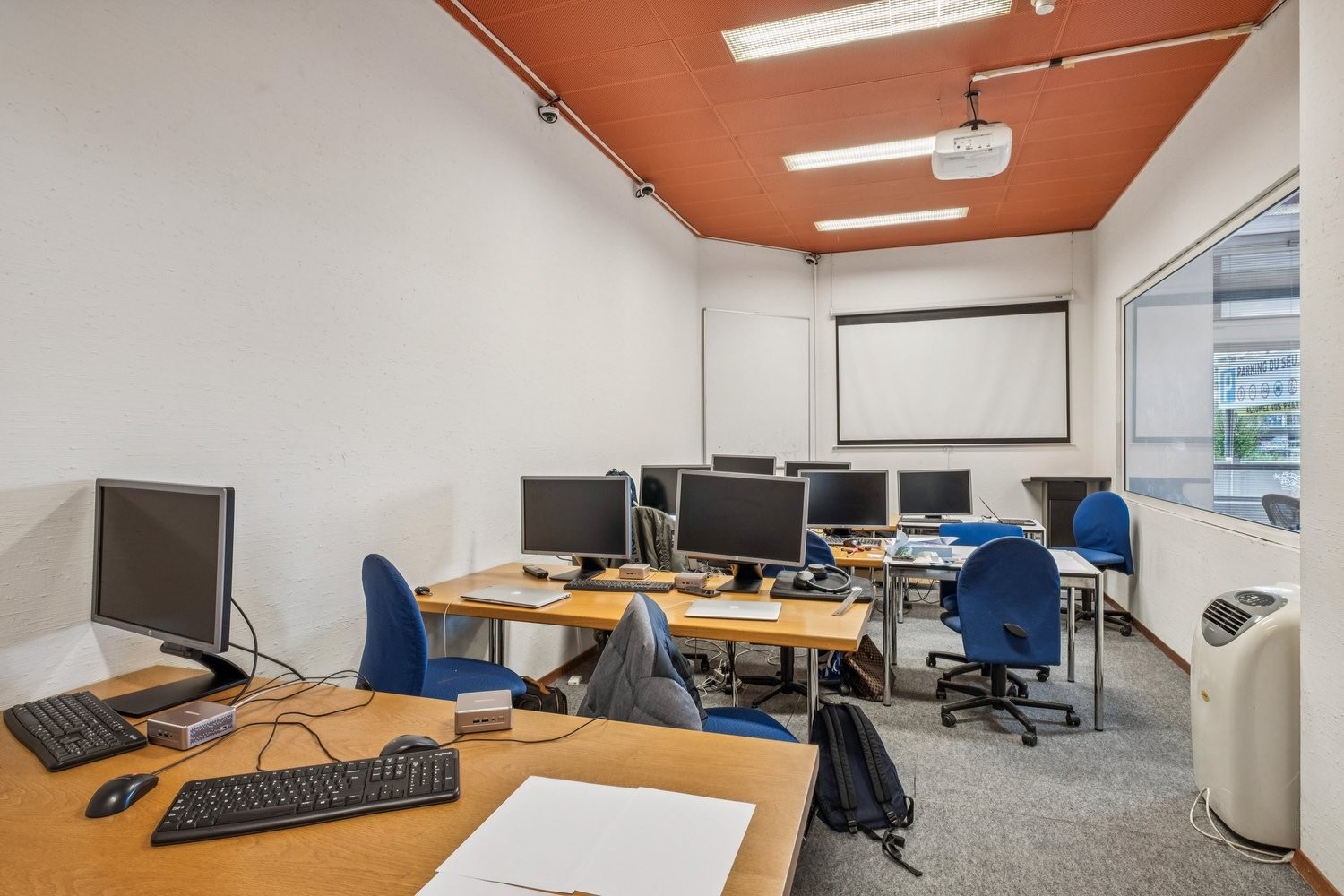 324m² office, photo 8 sur 10