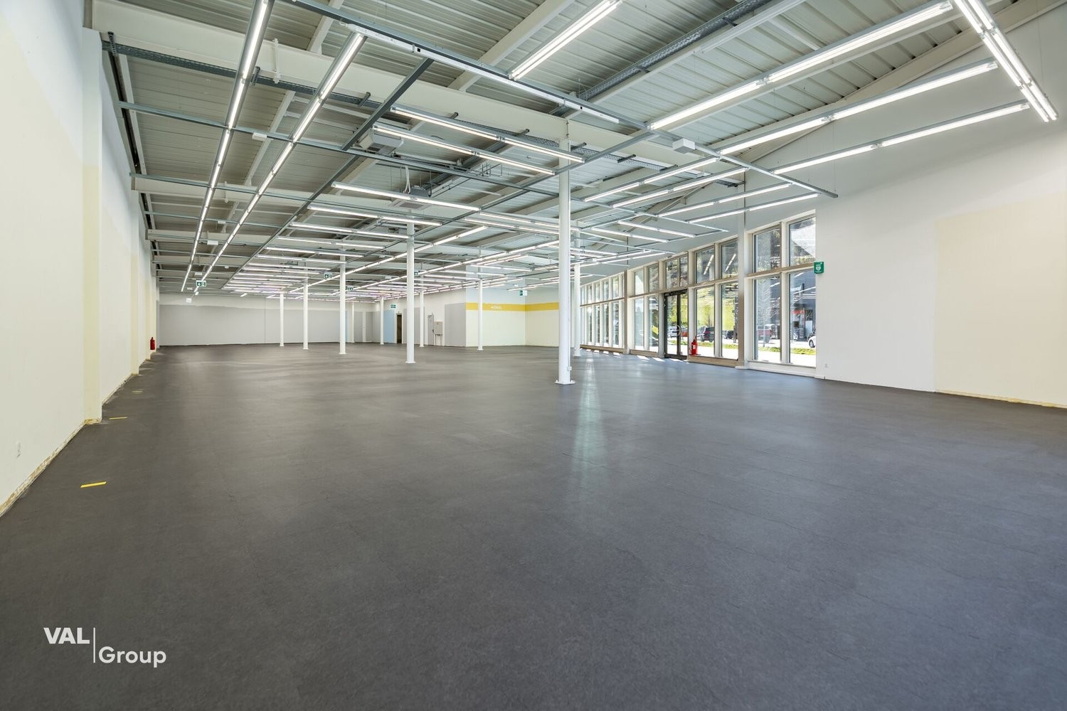 950m² commerciale