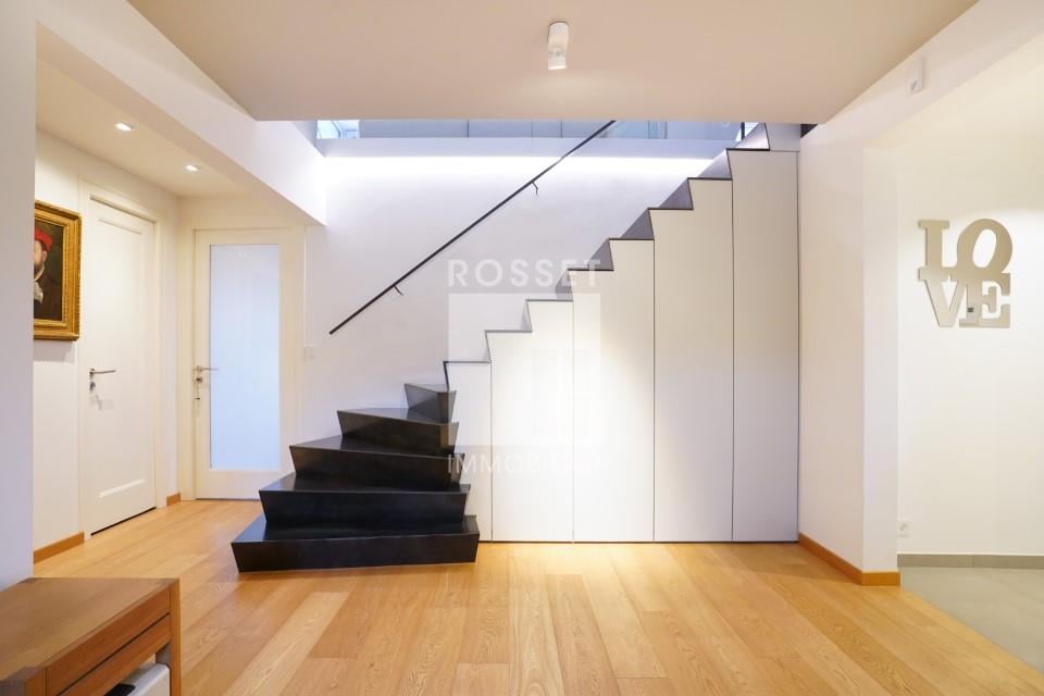 6 rooms apartment