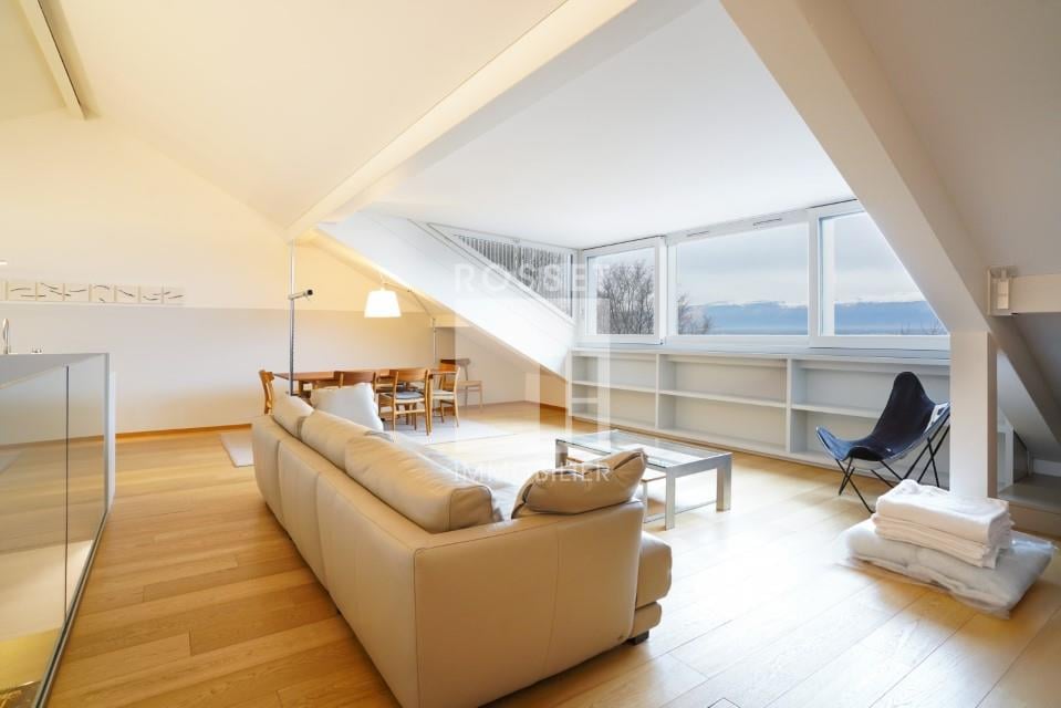 6 rooms apartment