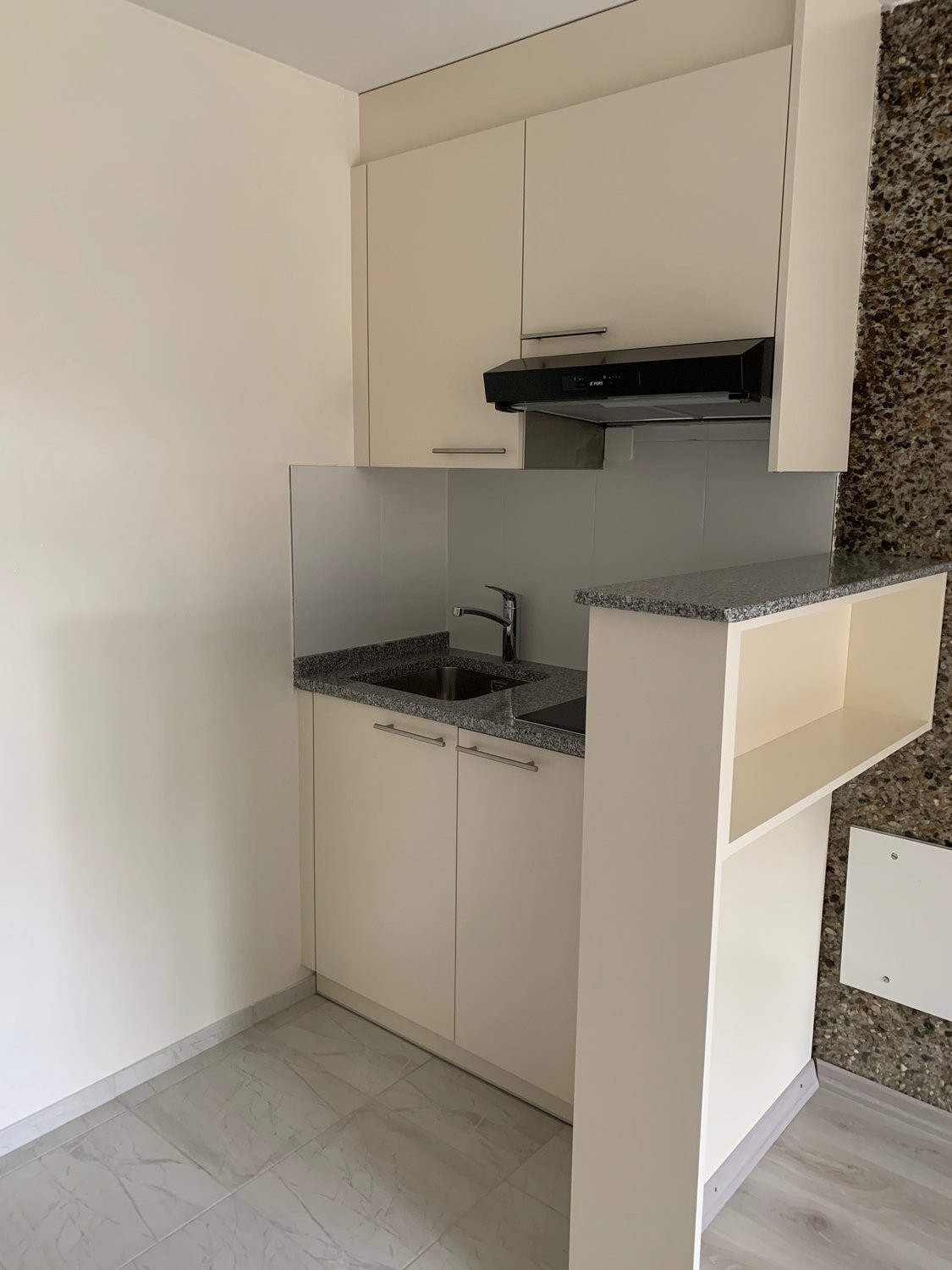 1 ½ rooms apartment, photo 1 sur 6