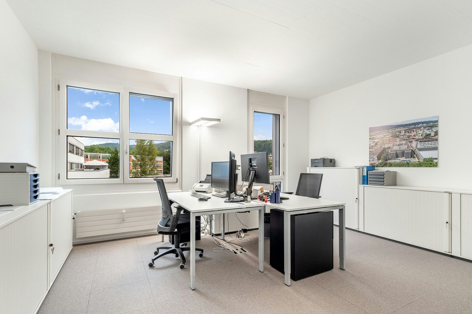 212m² office