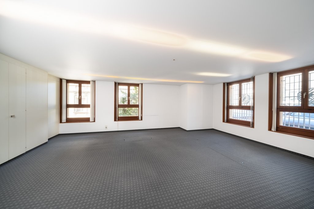 260m² bureau, photo 8 sur 10
