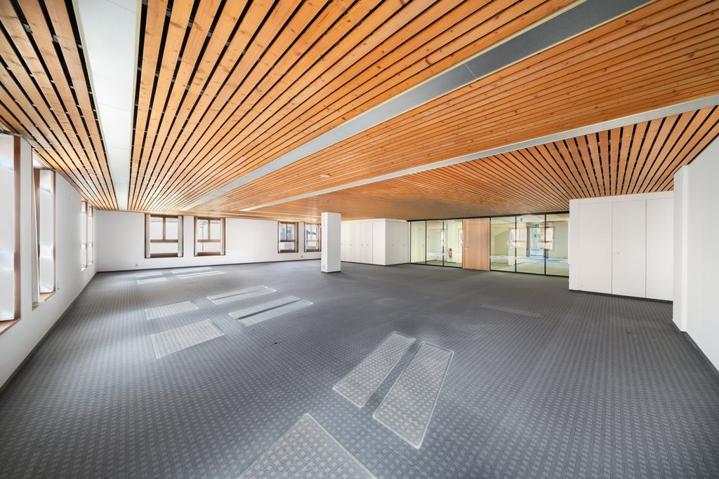 260m² bureau, photo 5 sur 10