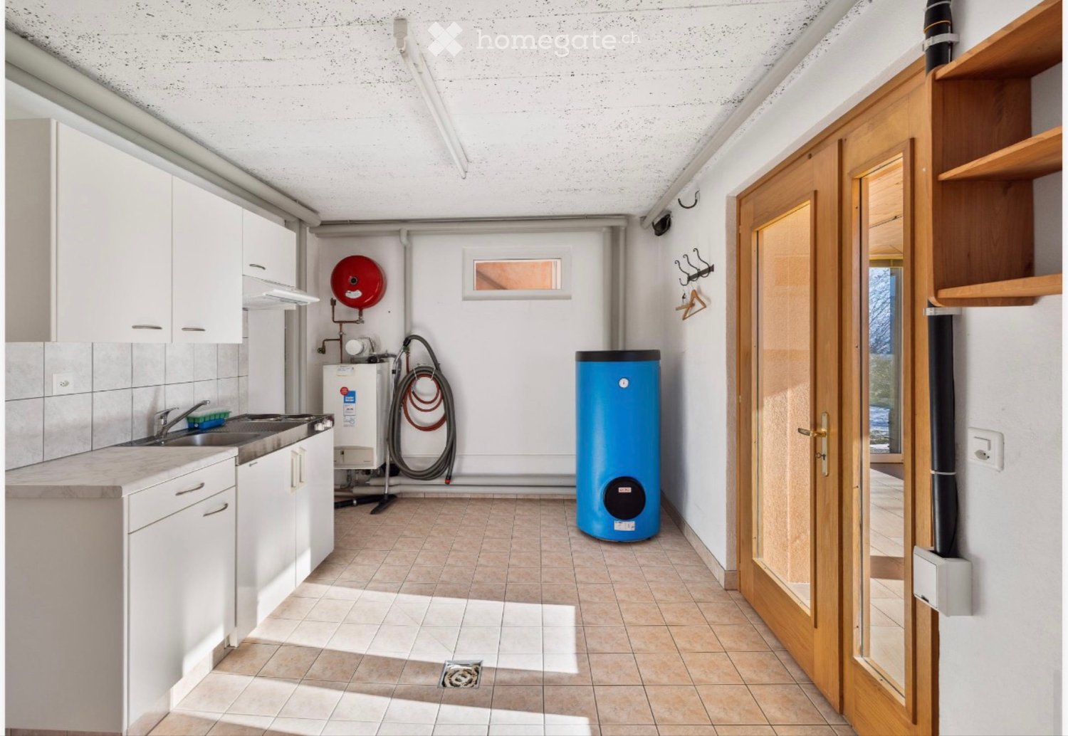 6 rooms single house