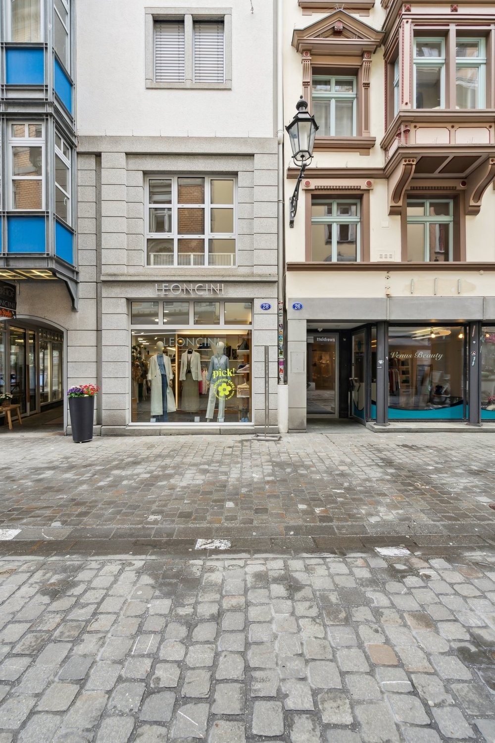 Magasin de 90m²