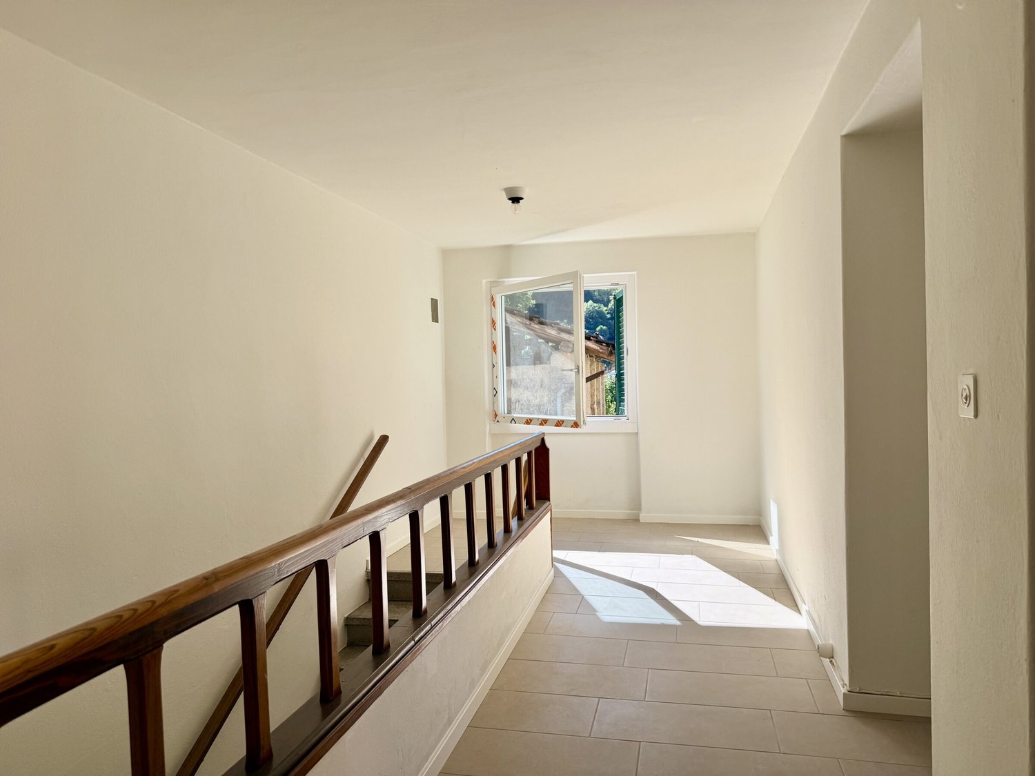 maison de rang 3 pièces, photo 5 sur 9
