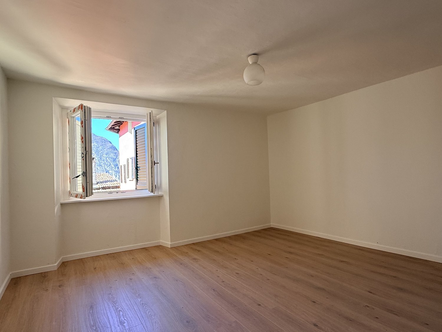 maison de rang 3 pièces, photo 7 sur 9