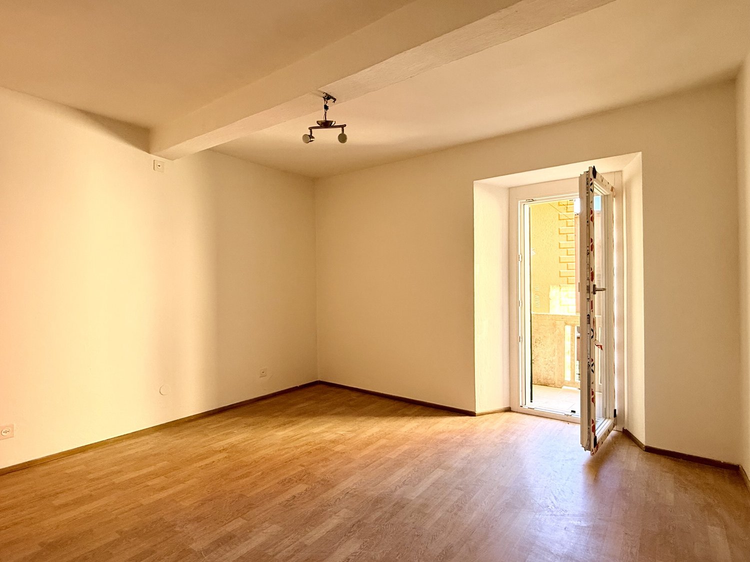 maison de rang 3 pièces, photo 6 sur 9