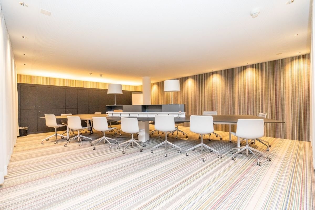 1300m² bureau