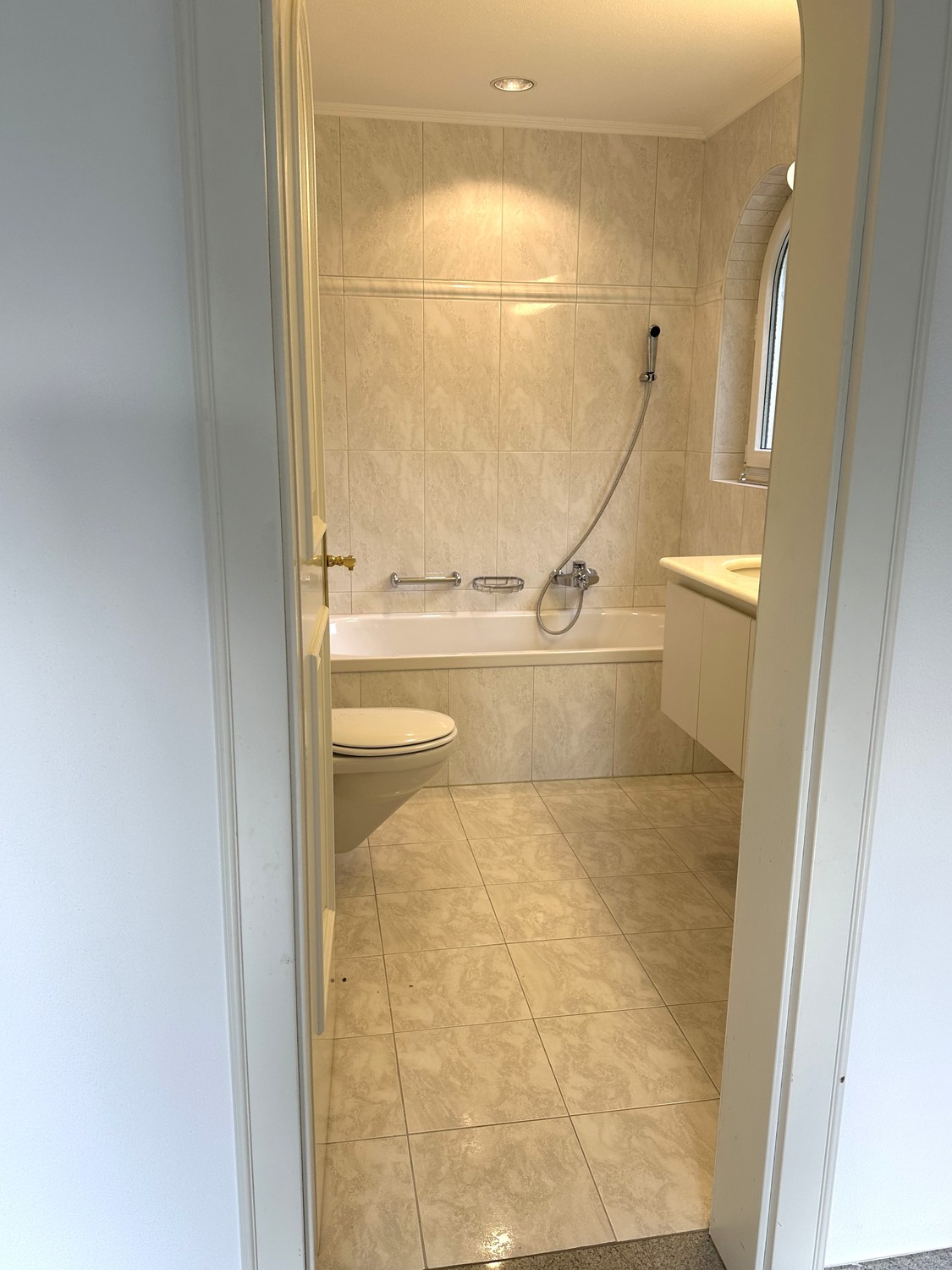Appartement de 3 ½ pièces, photo 1 sur 9