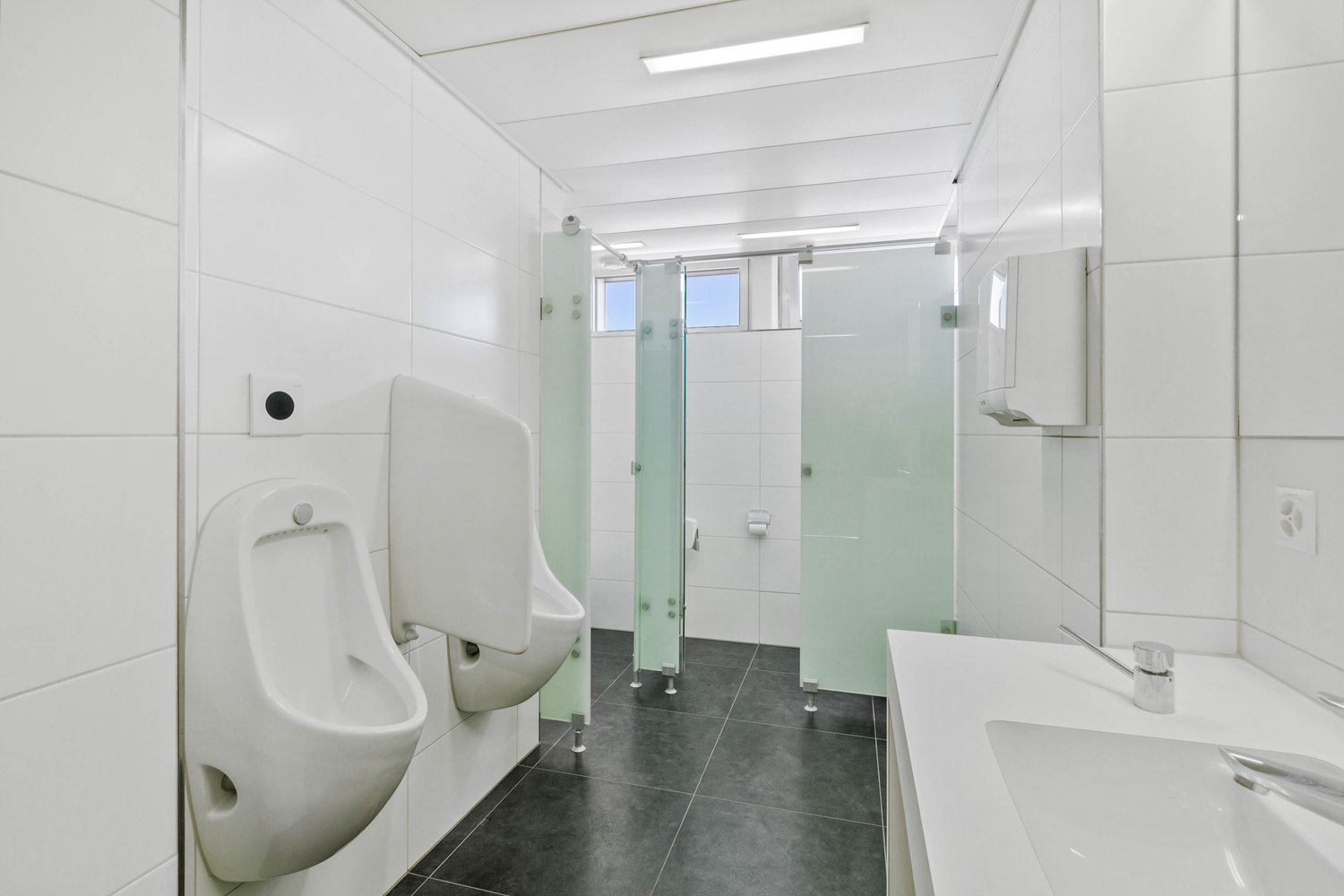 146m² bureau, photo 9 sur 10