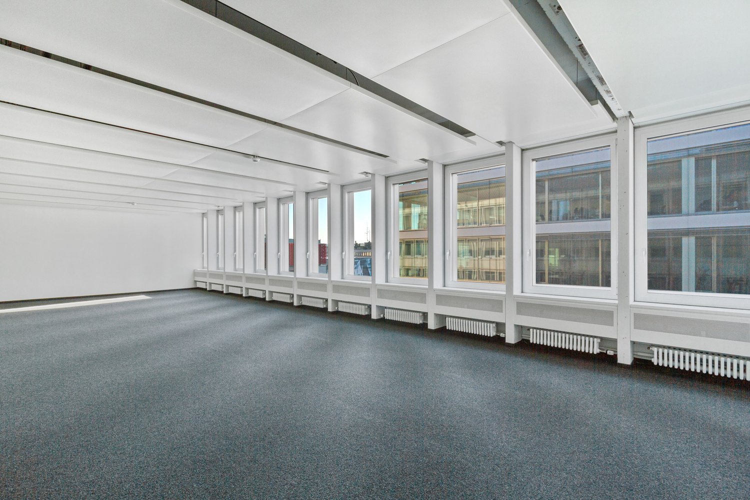 146m² bureau, photo 2 sur 10