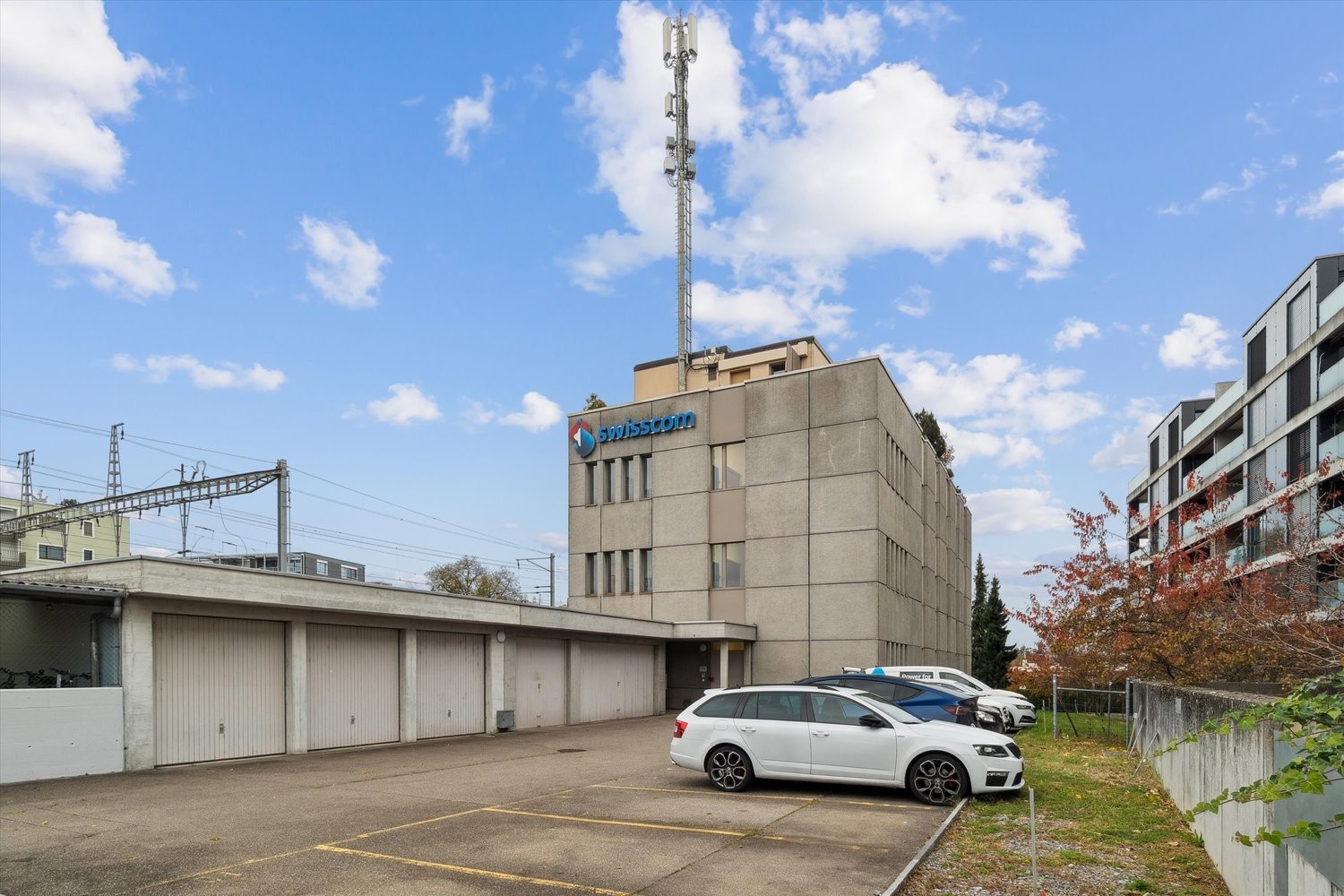319m² commercial, photo 1 sur 8
