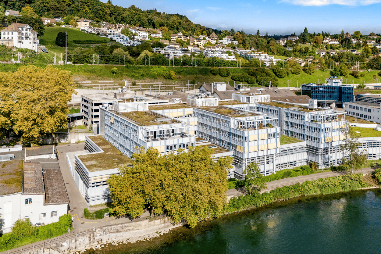 410m² bureau, photo 1 sur 9