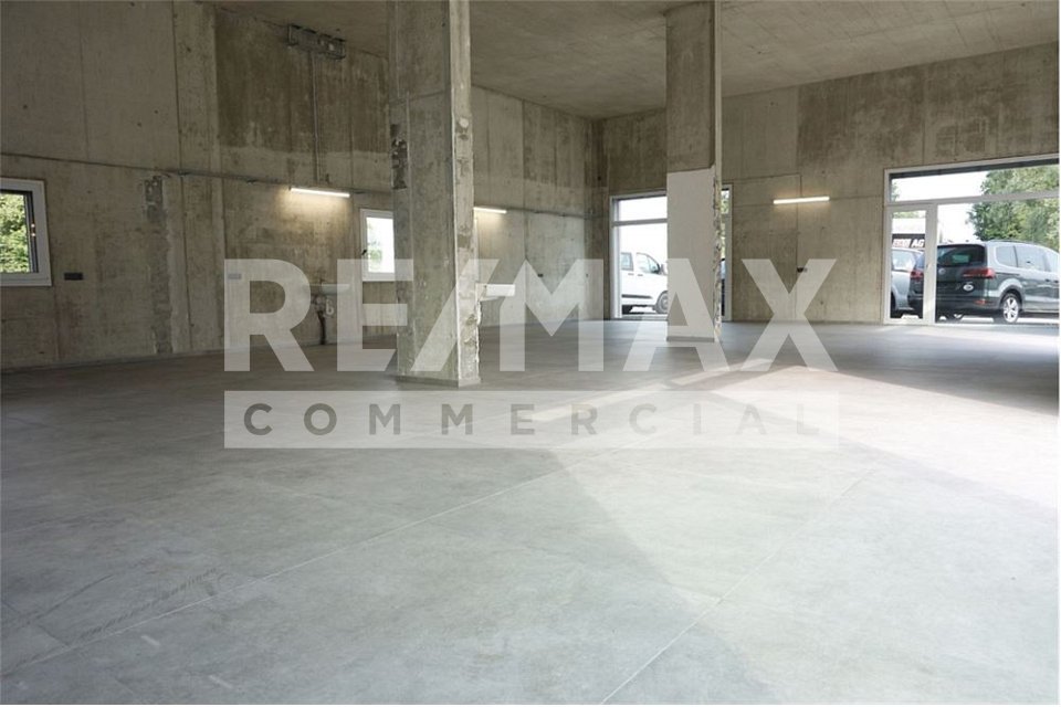 200m² commercial, photo 6 sur 7