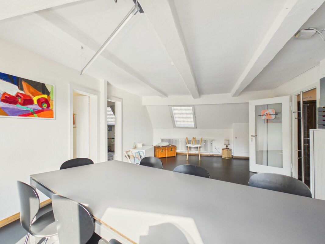 Bureau de 76m²