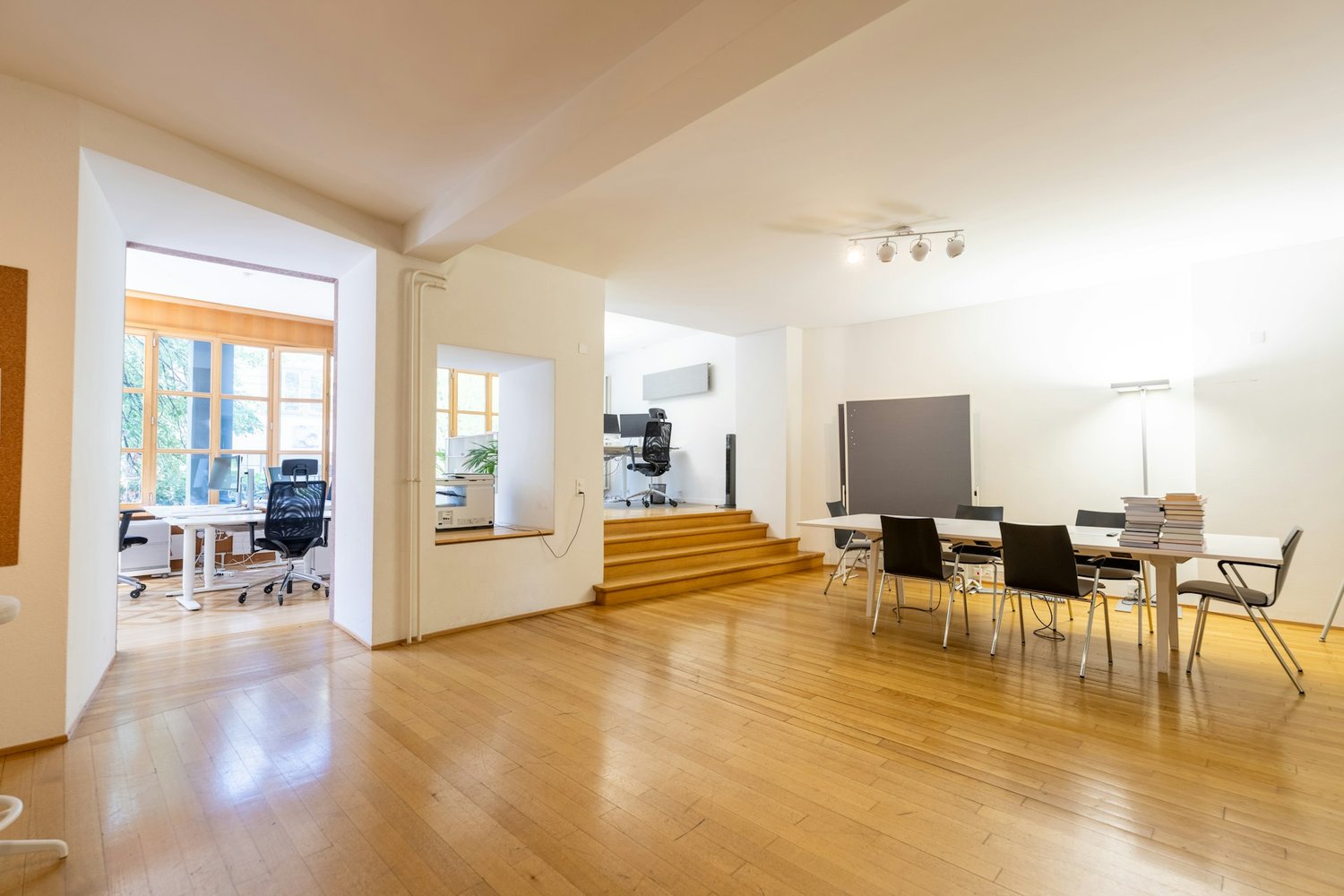 195m² bureau, photo 7 sur 10