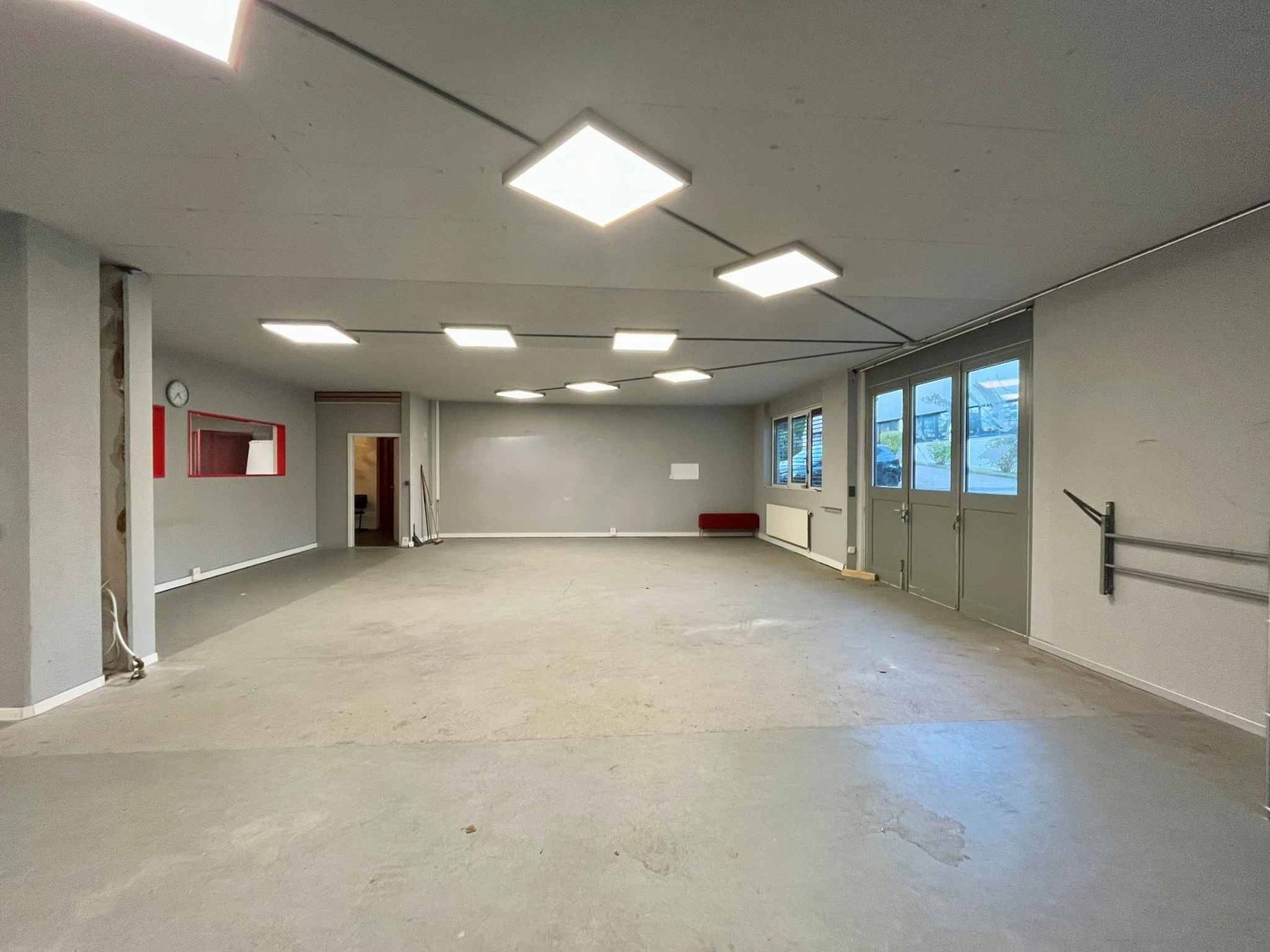 491m² commercial, photo 2 sur 3