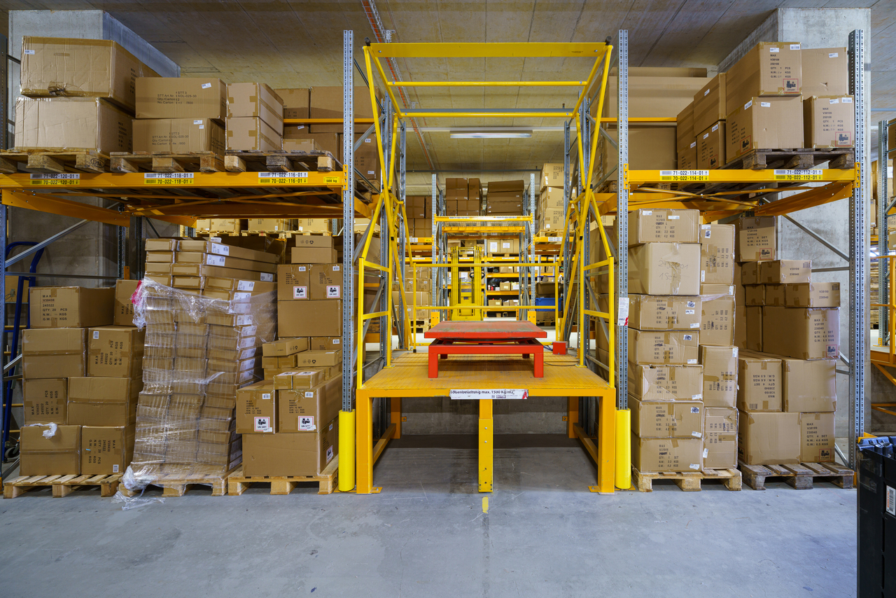2940m² espace de stockage