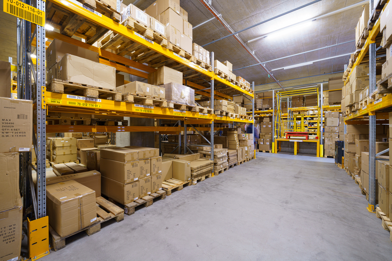 2940m² espace de stockage