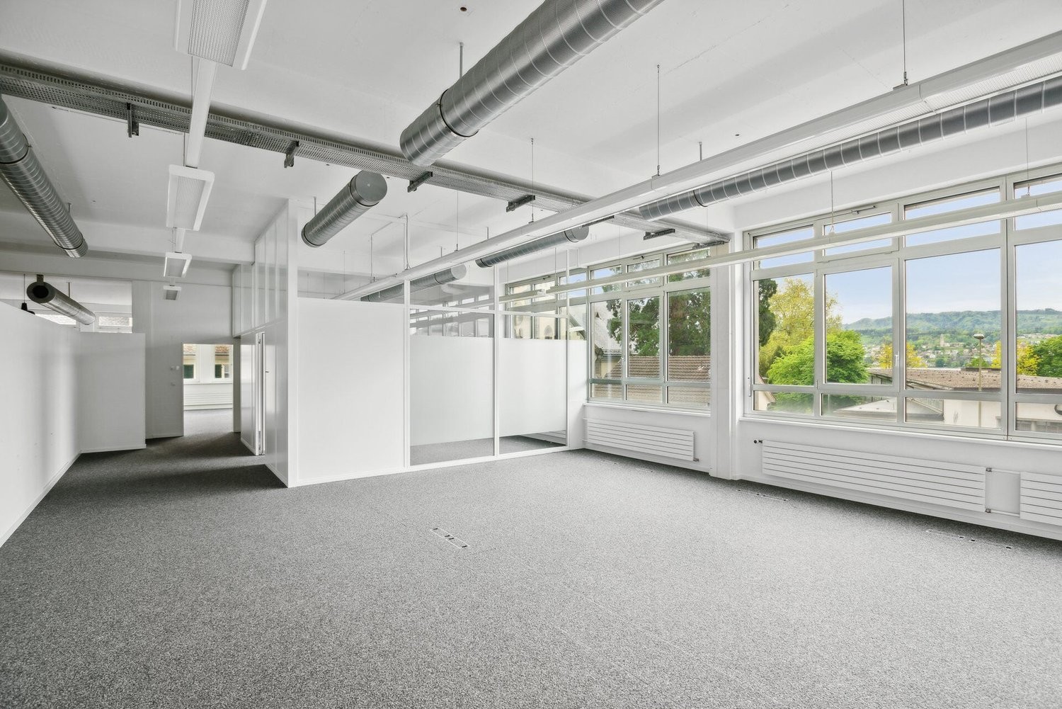 749m² commercial, photo 4 sur 7