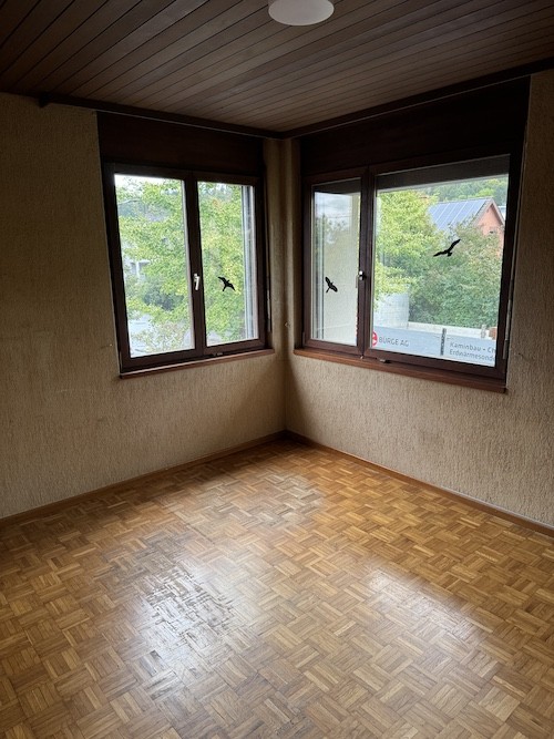 Maison ancienne avec grand jardin à louer dans un emplacement très central à Winterthur-Seen, durée déterminée jusqu'à fin mai 2027
