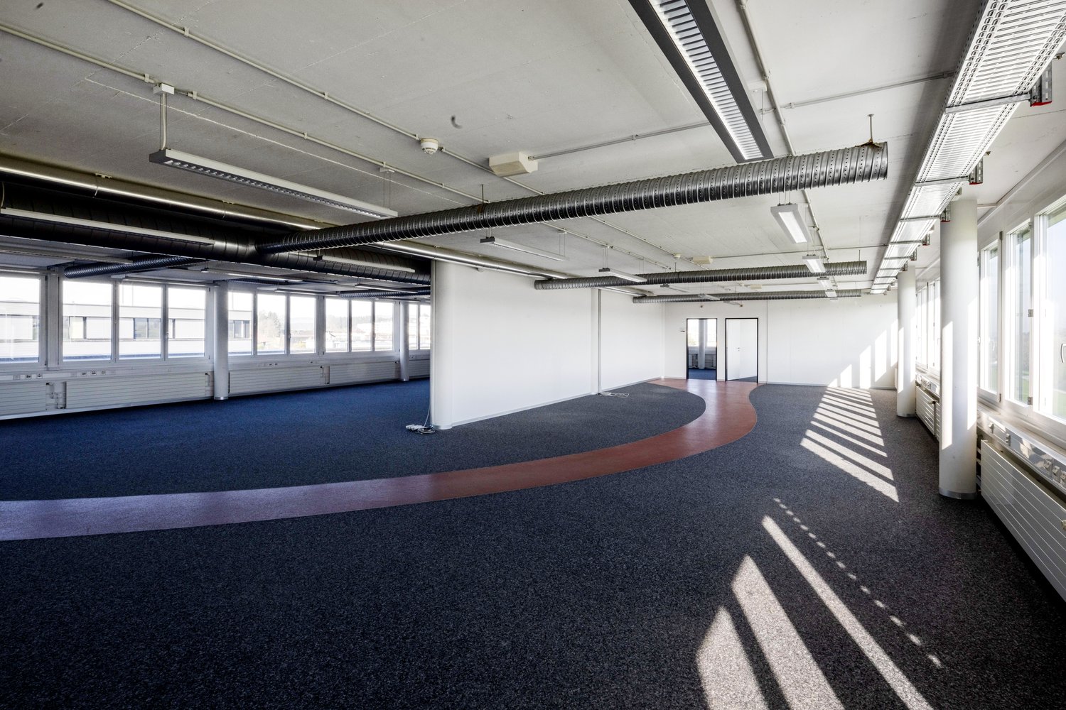 373m² bureau