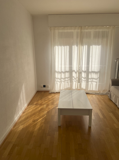 Room in a shared flat, photo 2 sur 2