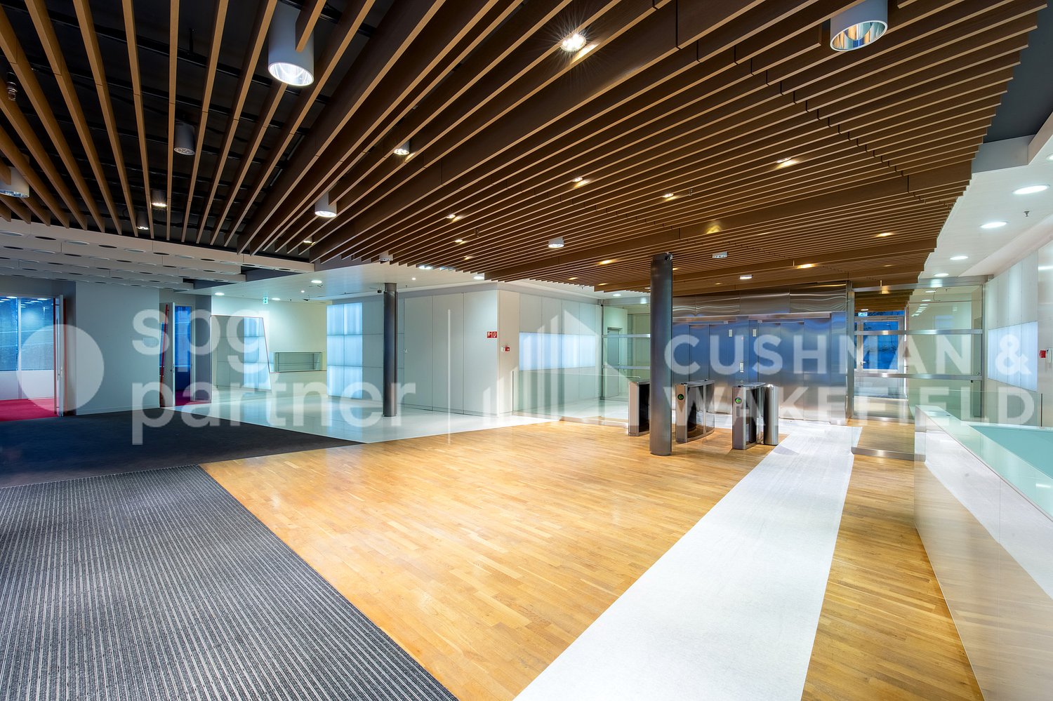 700m² office, photo 4 sur 8
