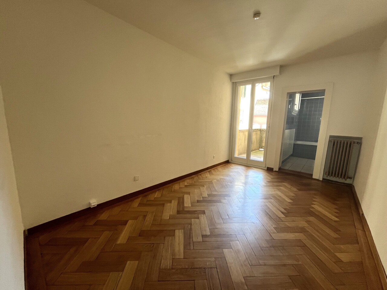 85m² commercial, photo 6 sur 8
