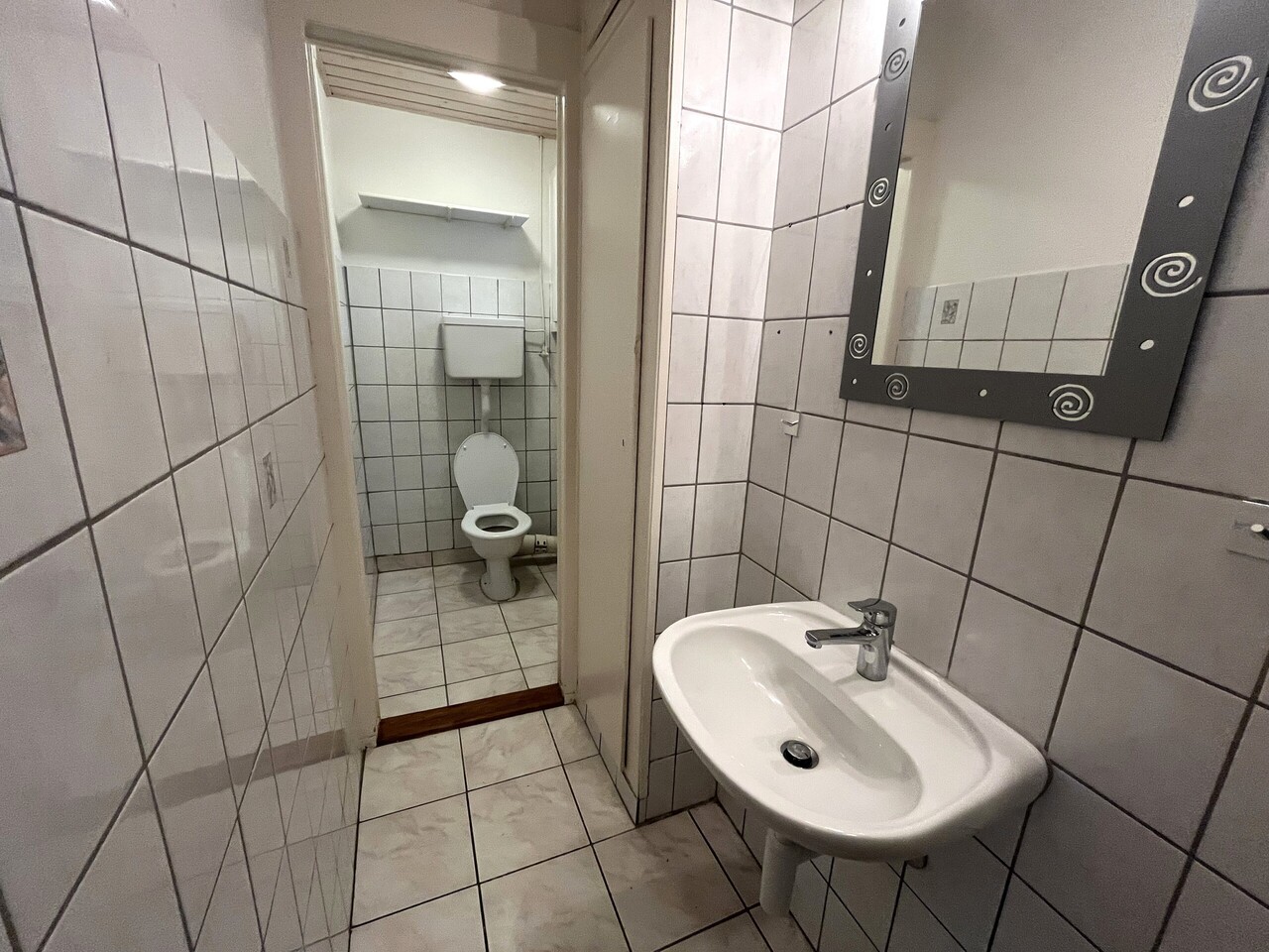 85m² commercial, photo 5 sur 8