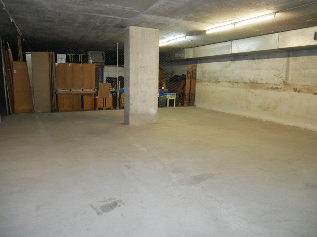 Local de stockage de 90m²
