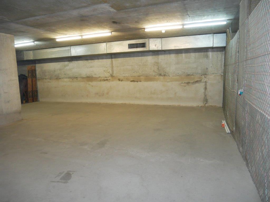Local de stockage de 90m²