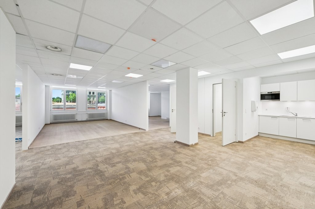 146m² office, photo 6 sur 10