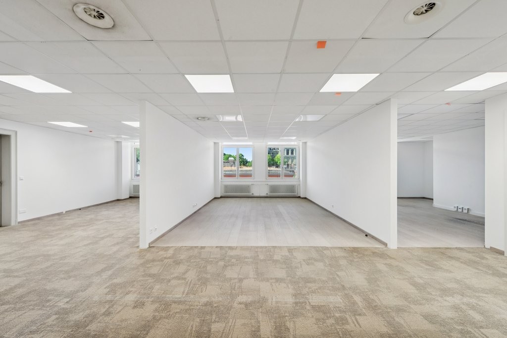 146m² office, photo 3 sur 10