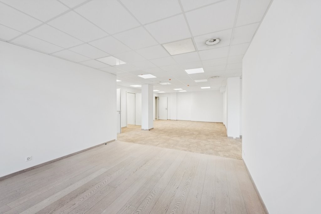 146m² office, photo 9 sur 10