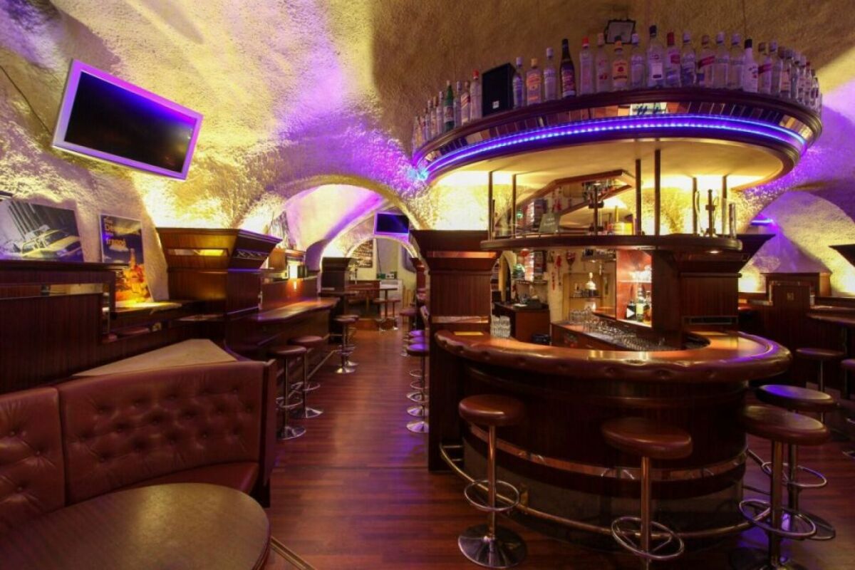 Pub, photo 2 sur 6