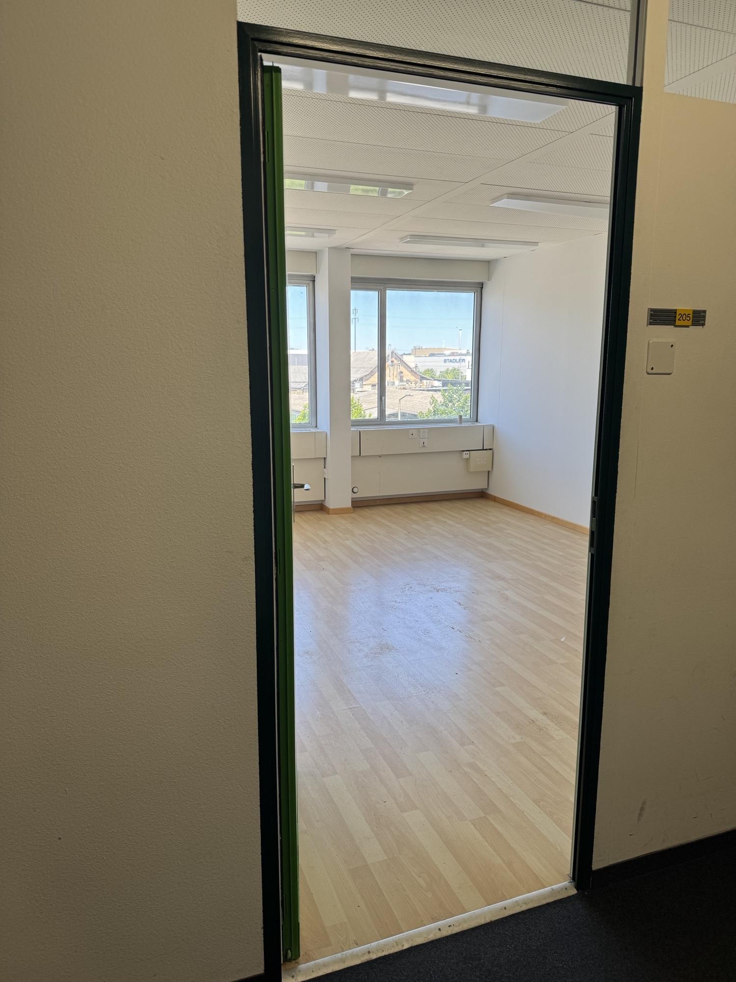 Bureau de 18m², photo 3 sur 3