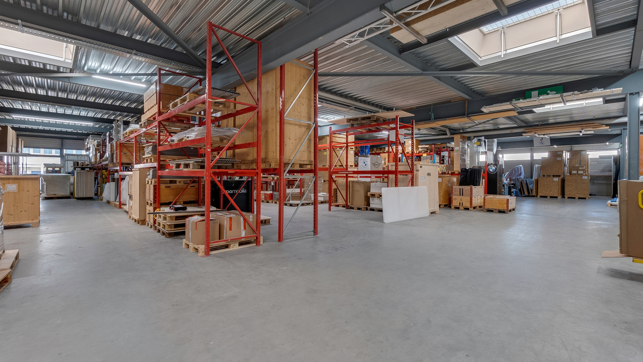 1000m² de local de stockage