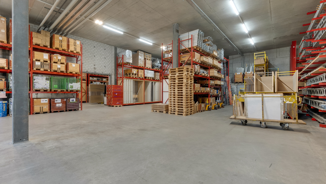 1000m² de local de stockage