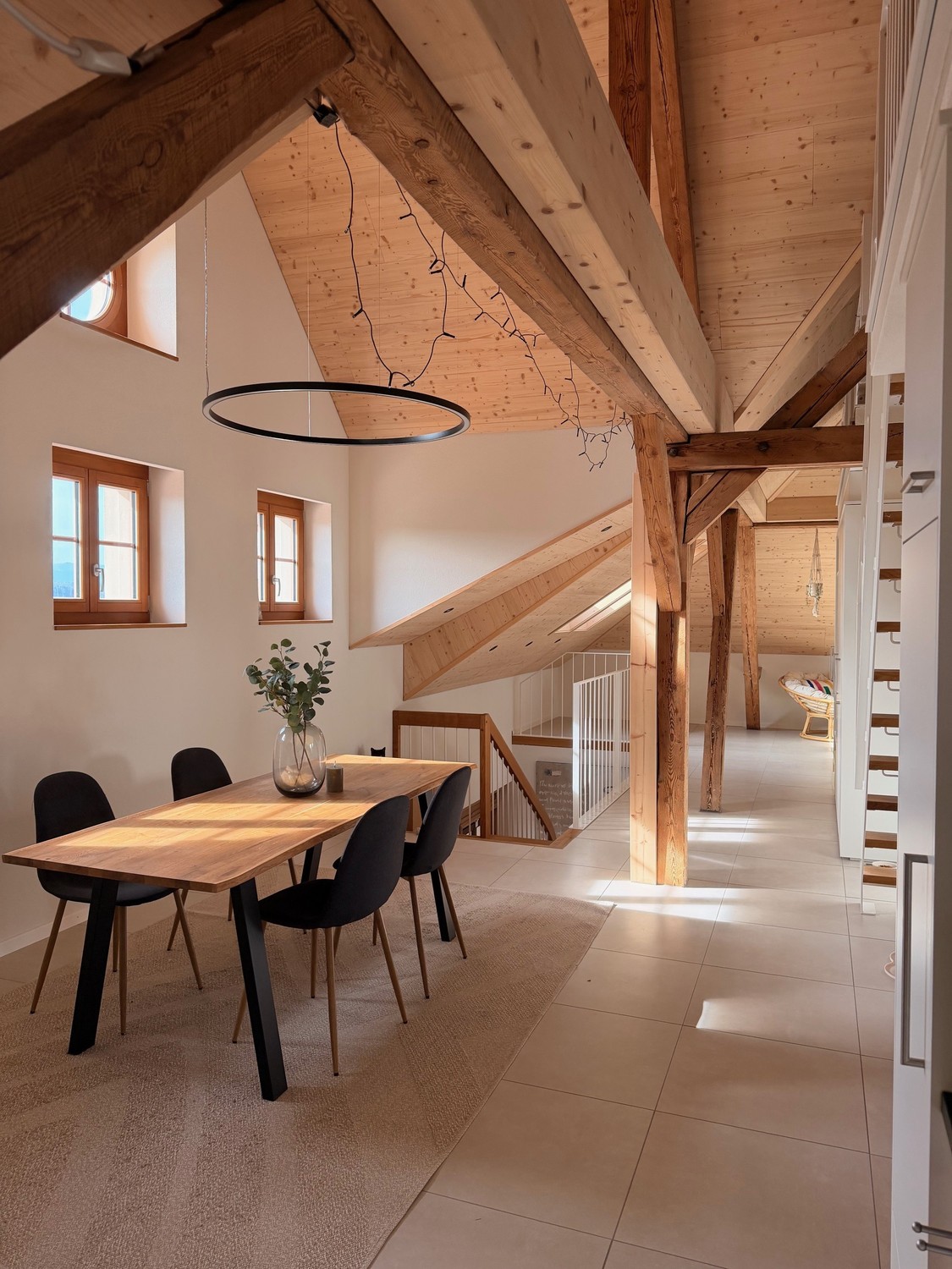 Appartement sous les combles, photo 3 sur 10