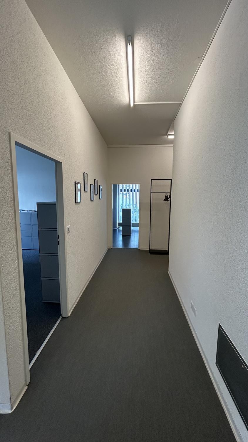 143m² commercial